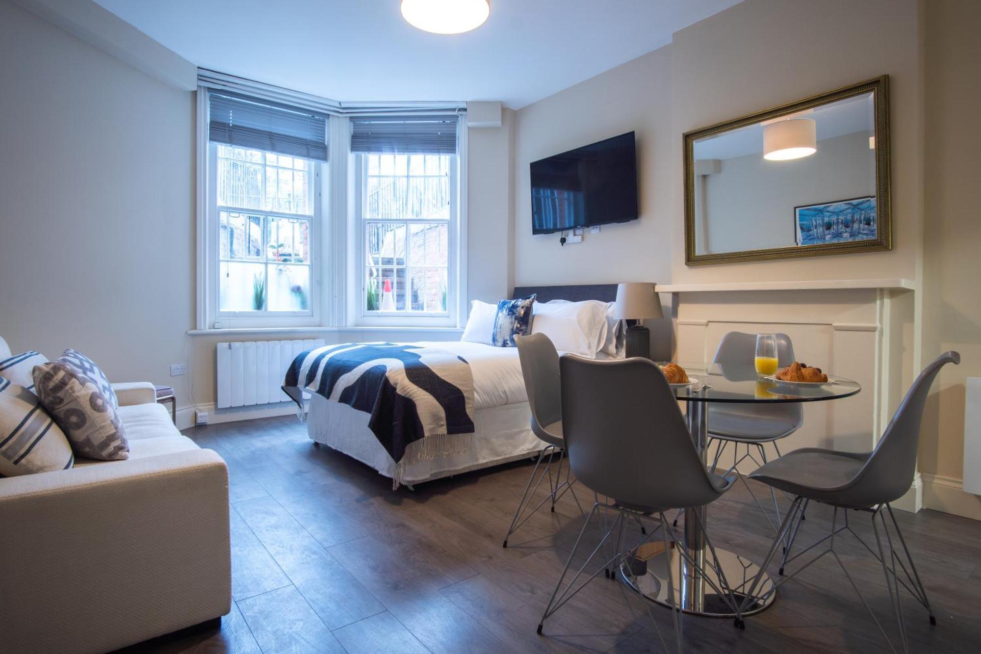 Apartament The Egerton - Luxury Londra