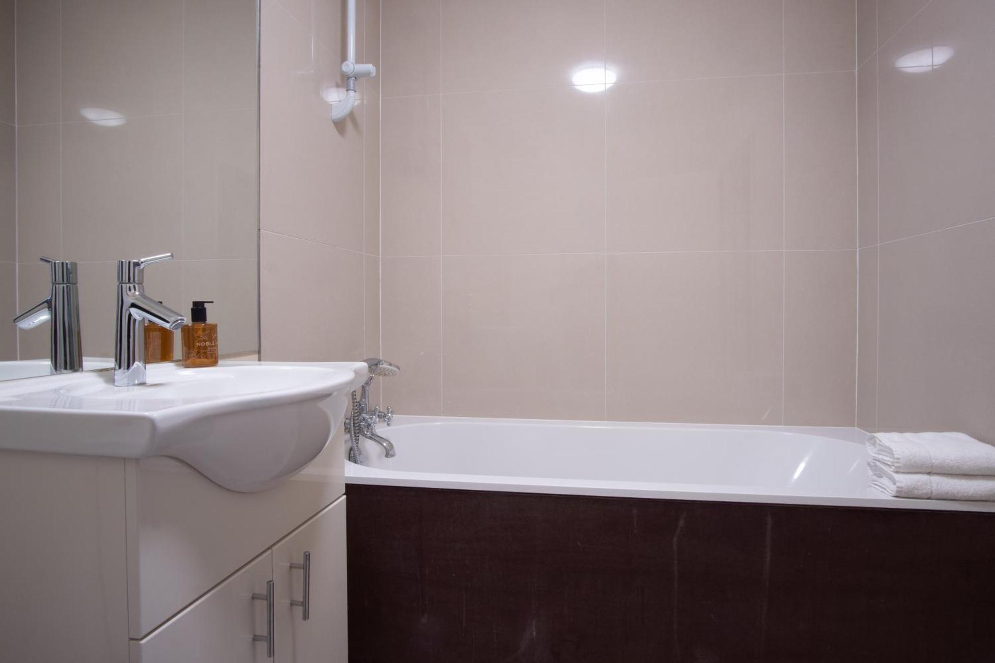 The Egerton - Serviced Apartament