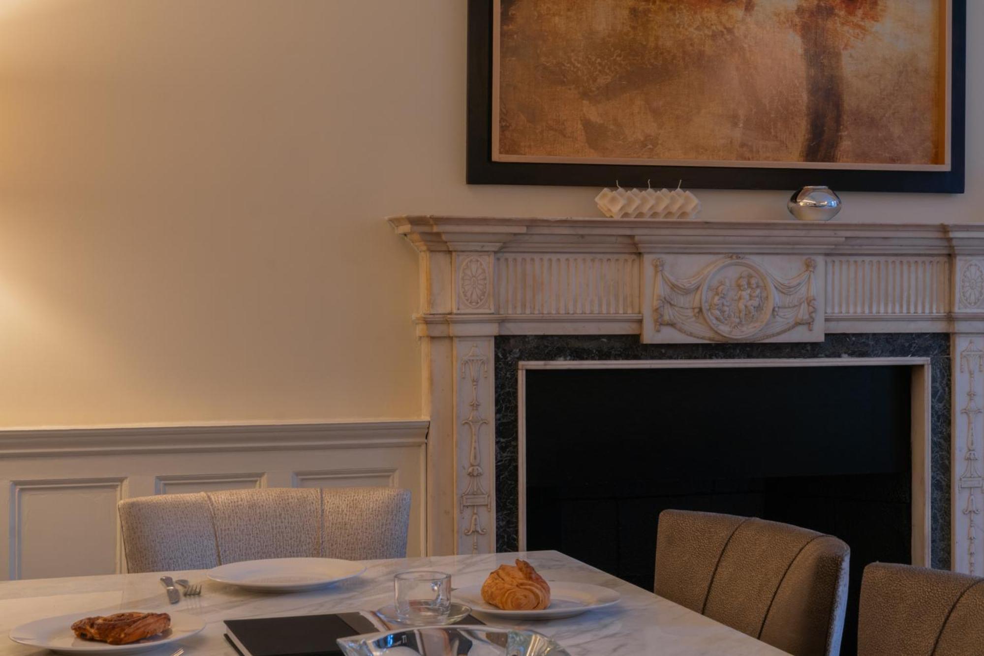 The Egerton - Luxury Apartament