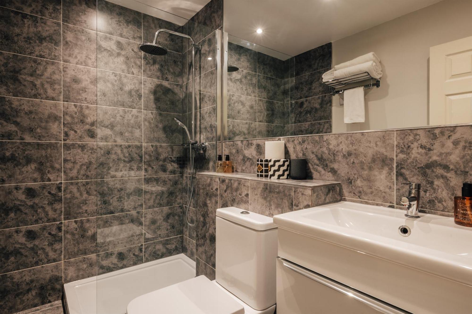 The Egerton - Serviced Apartament
